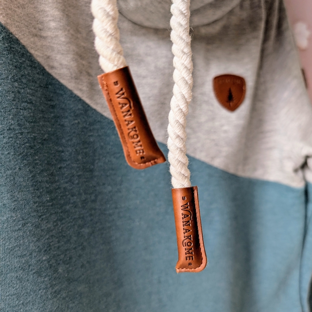 Wanakome Color Block Hoodie - Picture 4 of 10